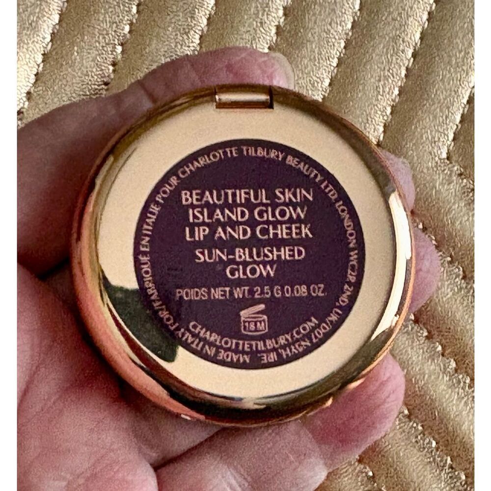CHARLOTTE TILBURY -Beautiful Skin Island Glow Lip & Cheek Tint/Sun Blushed Glow - Picture 9 of 10